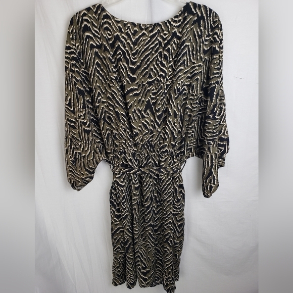 Loralette Green/Black Printed Crossover Bohemian Peasant Dress Sz 18/20 - Picture 5 of 8